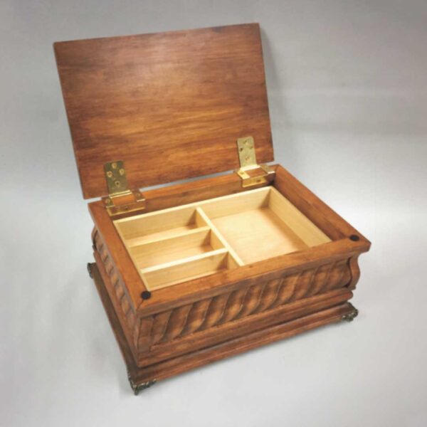 Graceful Jewelry Box - Image 3